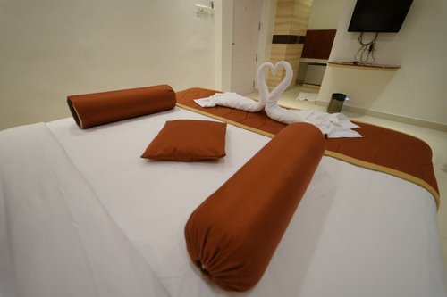 Hotel Palmyra Grand Suite, Tirunelveli Locality order online - Zomato